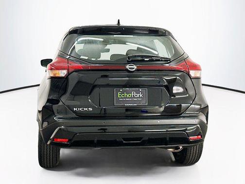 2024 Nissan Kicks S