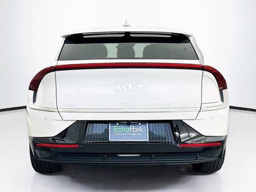 Glacier 2024 Kia EV6 Wind