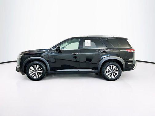 Super Black 2025 Nissan Pathfinder SL 4WD