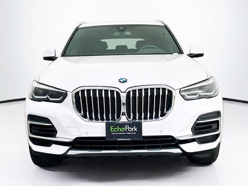Mineral White Metallic 2022 BMW X5 xDrive40i