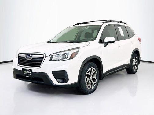 Crystal White Pearl 2019 Subaru Forester Premium