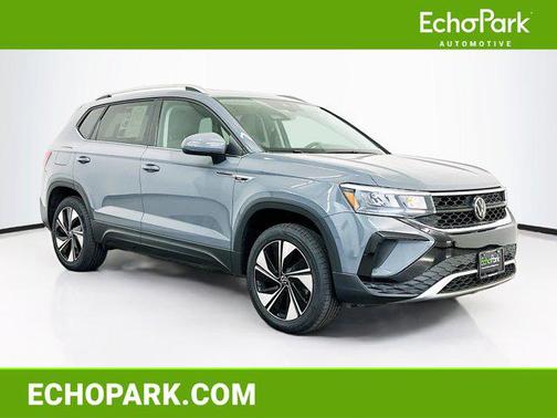 Platinum Gray Metallic 2023 Volkswagen Taos 1.5T SE