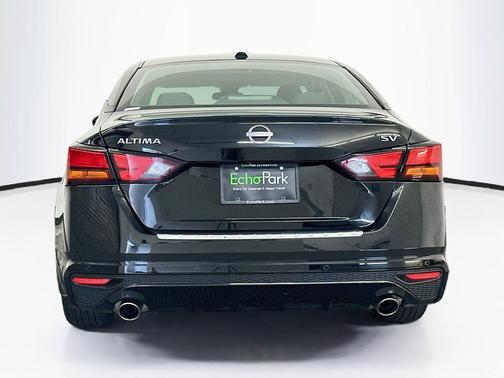 Super Black 2023 Nissan Altima 2.5 SV