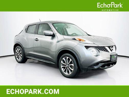 Gun Metallic 2017 Nissan Juke SV