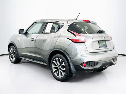 Gun Metallic 2017 Nissan Juke SV