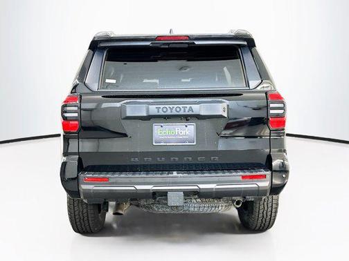 2025 Toyota 4Runner TRD Off Road