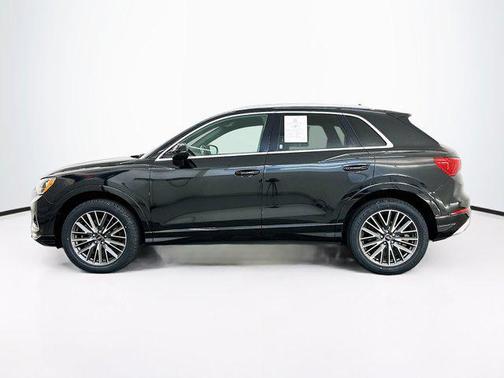 2022 Audi Q3 40 Premium