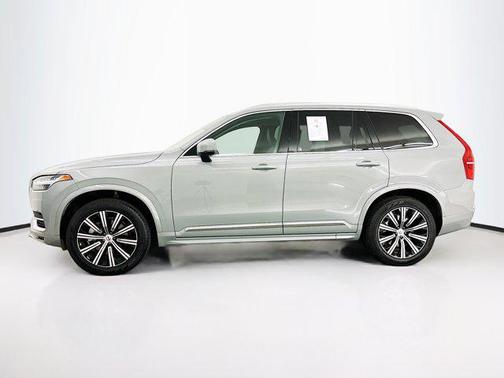 2025 Volvo XC90 B5 Core
