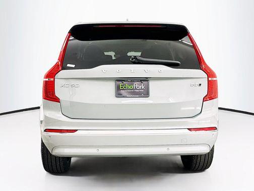 2025 Volvo XC90 B5 Core
