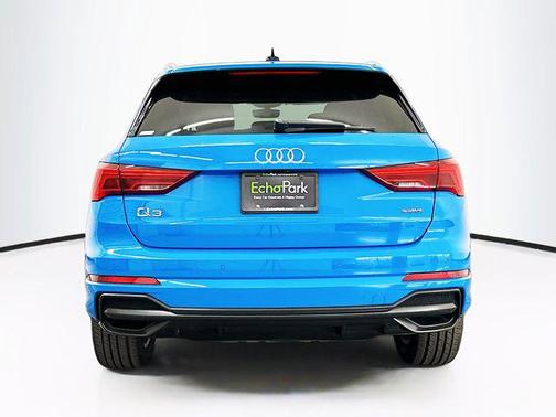 2022 Audi Q3 45 S line Premium