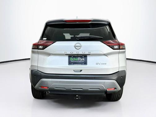 Brilliant Silver Metallic 2022 Nissan Rogue SV