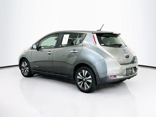 Gun Metallic 2015 Nissan Leaf SV