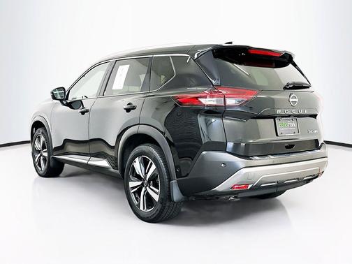 Super Black 2023 Nissan Rogue SL