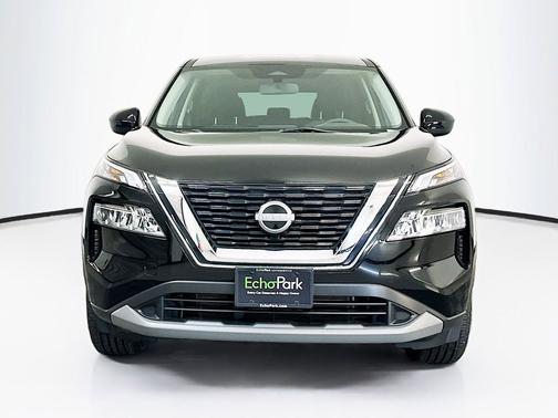 Super Black 2023 Nissan Rogue SV