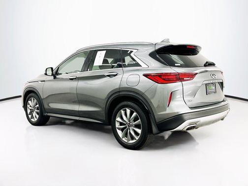 2022 INFINITI QX50 LUXE AWD