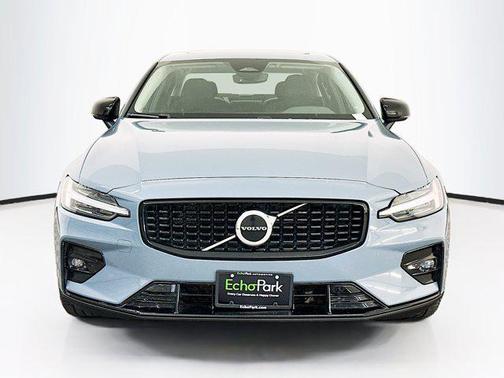 Thunder Grey Metallic 2024 Volvo S60 Core Dark Theme