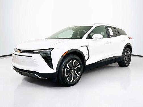 Summit White 2024 Chevrolet Blazer EV eAWD LT