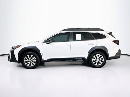 Crystal White Pearl 2025 Subaru Outback Premium