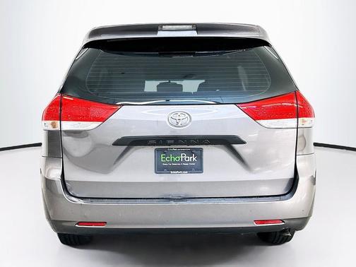 Predawn Gray Mica 2011 Toyota Sienna 5dr 7-Pass Van I4 FWD (Natl)