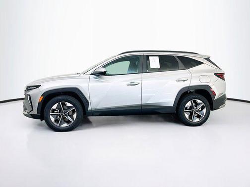 Shimmering Silver 2025 Hyundai TUCSON SEL