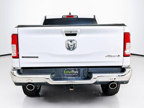 Bright White Clearcoat 2019 RAM 1500 Big Horn