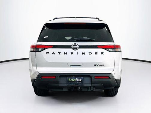 2023 Nissan Pathfinder SV 4WD