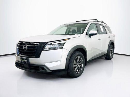 2023 Nissan Pathfinder SV 4WD