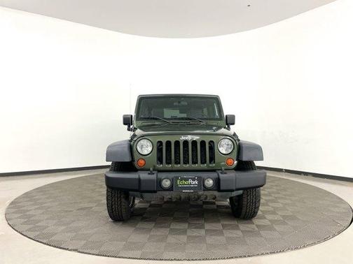 Photo 2 of 36 of 2007 Jeep Wrangler Unlimited Rubicon