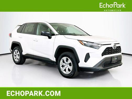 Ice Cap 2024 Toyota RAV4 LE
