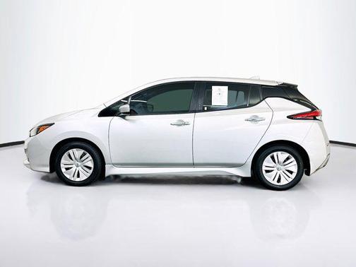 Brilliant Silver Metallic 2024 Nissan Leaf S