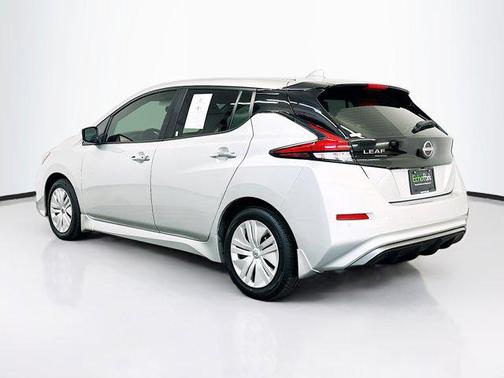 Brilliant Silver Metallic 2024 Nissan Leaf S