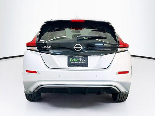Brilliant Silver Metallic 2024 Nissan Leaf S