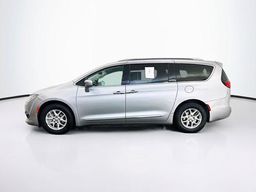 Billet Silver Metallic Clearcoat 2020 Chrysler Pacifica Touring L