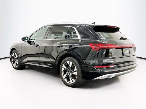 2021 Audi e-tron Premium