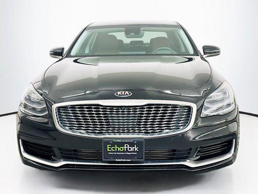 2020 Kia K900 Luxury