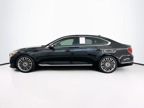 2020 Kia K900 Luxury