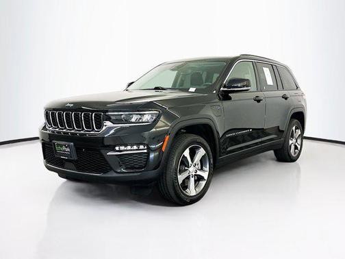 Diamond Black Crystal Pearlcoat 2024 Jeep Grand Cherokee 4xe Base