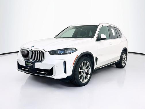 White 2024 BMW X5 xDrive40i