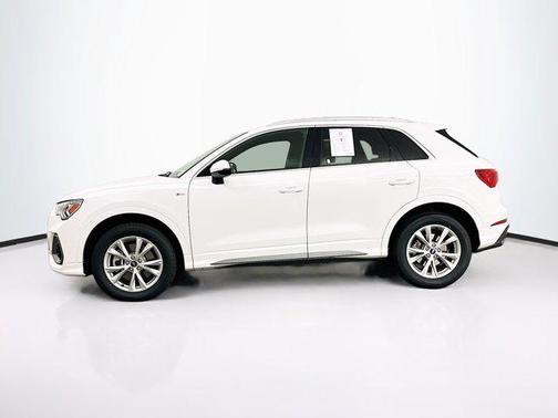 2023 Audi Q3 Premium 45 TFSI S line quattro Tiptronic