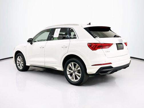 2023 Audi Q3 Premium 45 TFSI S line quattro Tiptronic