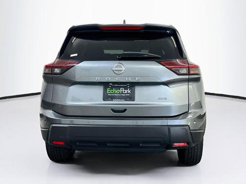 Gun Metallic 2025 Nissan Rogue SV