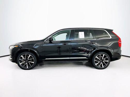 2024 Volvo XC90 B6 Plus Bright Theme 6-Seater