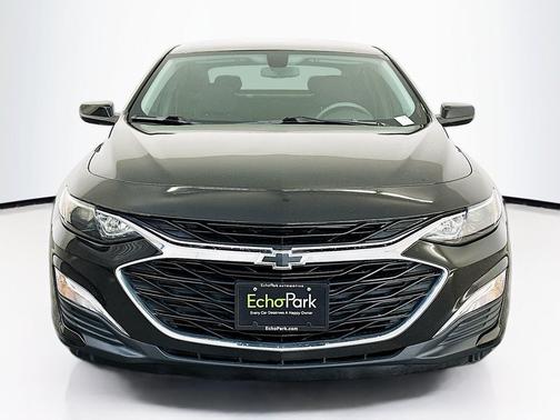 Mosaic Black Metallic 2021 Chevrolet Malibu FWD RS
