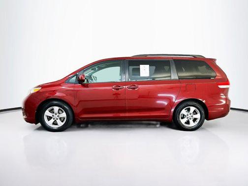 2014 Toyota Sienna LE