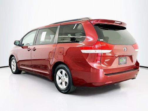 2014 Toyota Sienna LE
