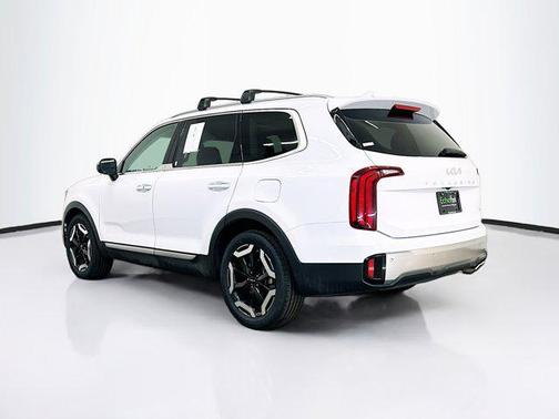 Glacial White Pearl 2025 Kia Telluride S