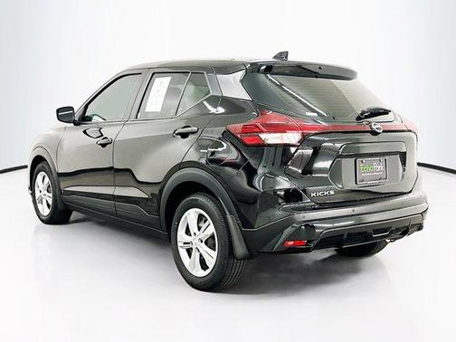 2022 Nissan Kicks S