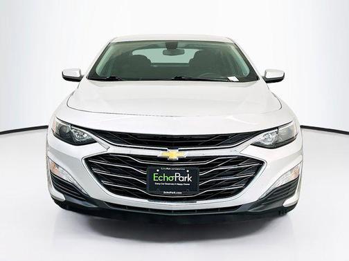 Silver Ice Metallic 2021 Chevrolet Malibu FWD LT