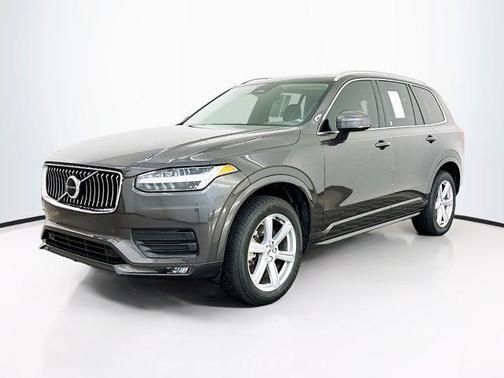 2023 Volvo XC90 B5 Core