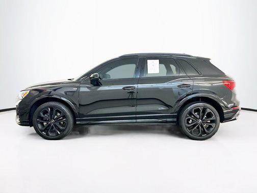 2022 Audi Q3 45 S line Premium Plus
